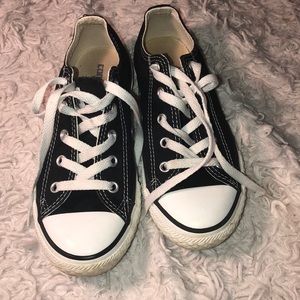 Converse shoe